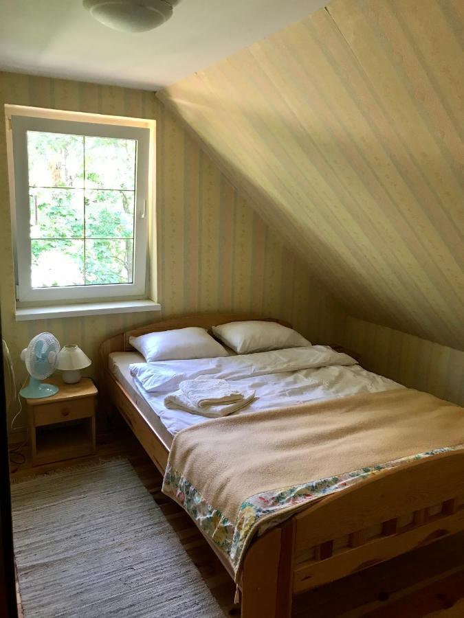 Zolty Domek Nad Jeziorem Lubniewice Eksteriør bilde